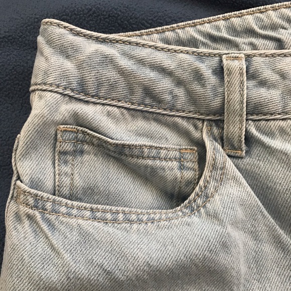 Forever 21 Light Blue Mom Jeans - Picture 4 of 13